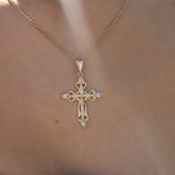 Cruz bonita  necklace