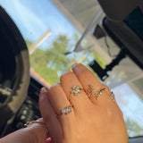 Anillo de flores (ajustable)
