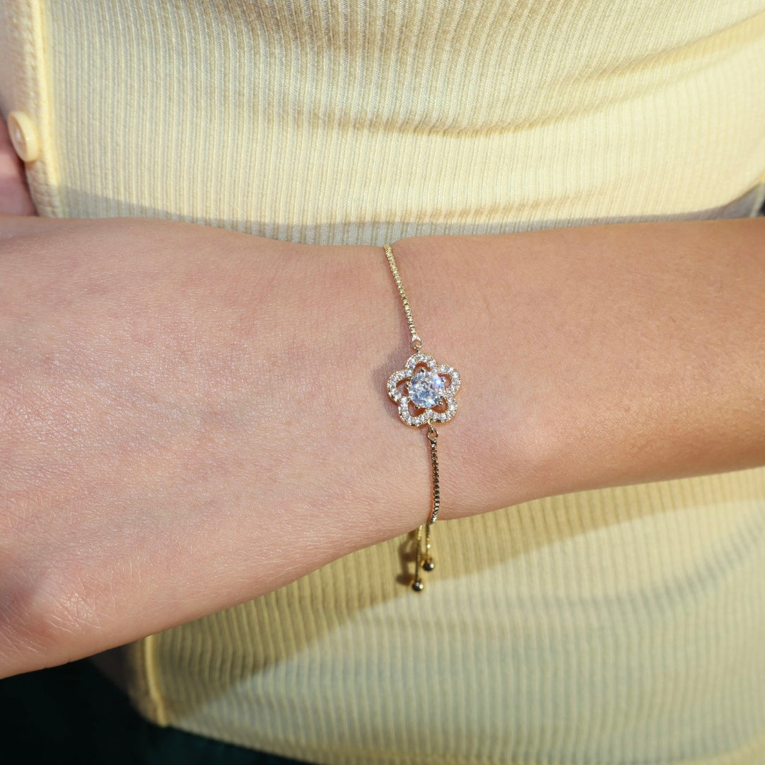 Flower bracelet