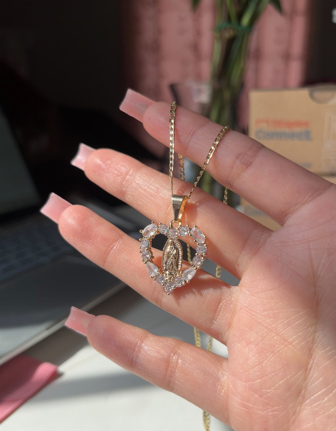 Corazón virgencita necklace 💫🤍